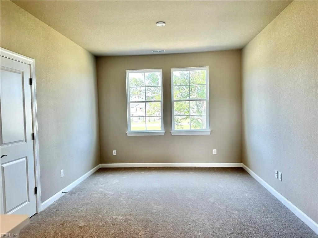 Suffolk, Virginia 23434, United States, 4 Bedrooms Bedrooms, ,3 BathroomsBathrooms,Residential,Active,193683