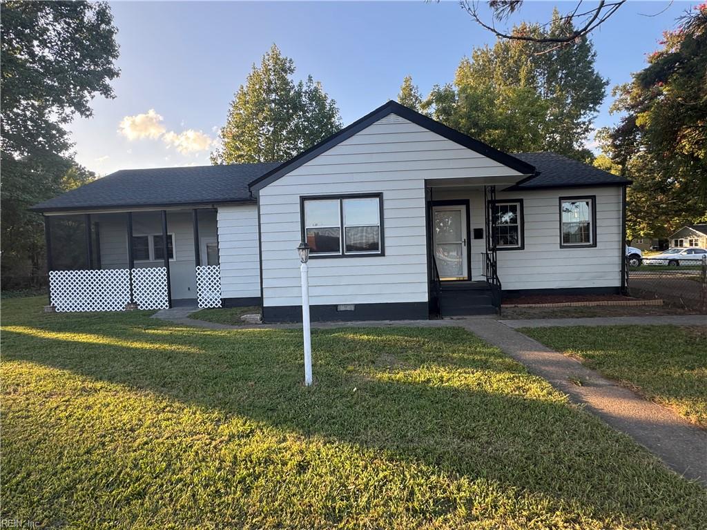 Photo of 715 Briarfield Road, Newport News, VA 23605 (MLS # 10653716)