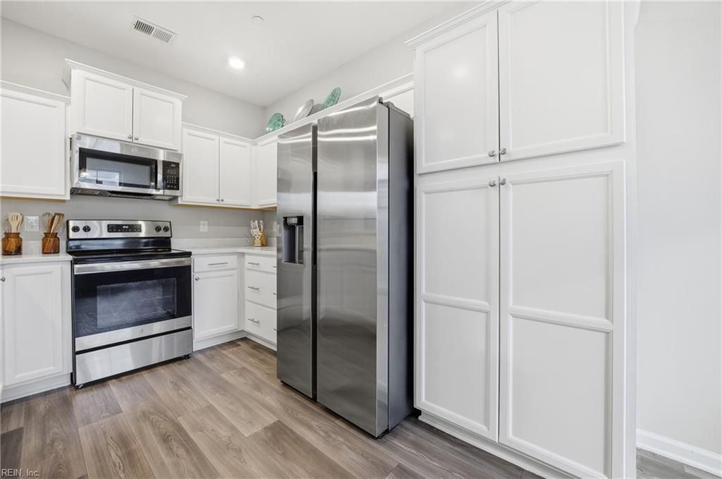 Photo of 403 Kathy Ann Way W, Carrollton, VA 23314 (MLS # 10613109)