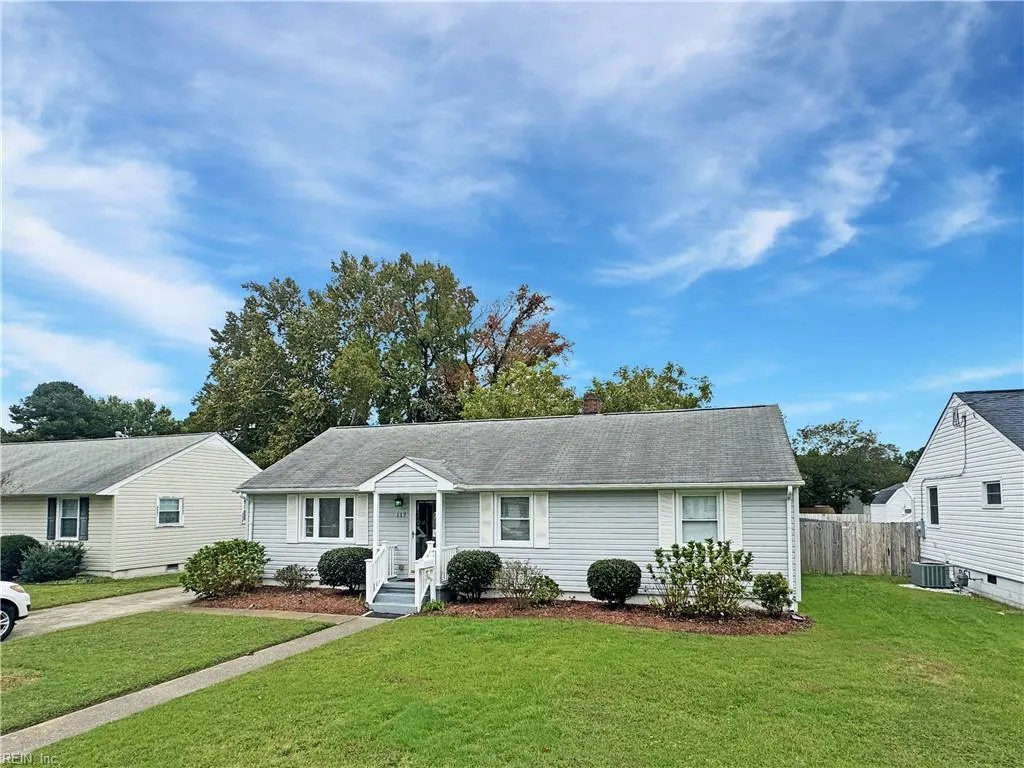 Hampton, Virginia 23666, United States, 3 Bedrooms Bedrooms, ,1 BathroomBathrooms,Residential,Active,232527