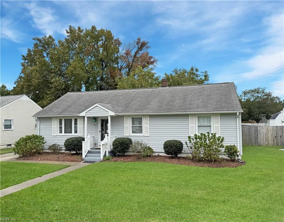 Hampton, Virginia 23666, United States, 3 Bedrooms Bedrooms, ,1 BathroomBathrooms,Residential,Active,232527