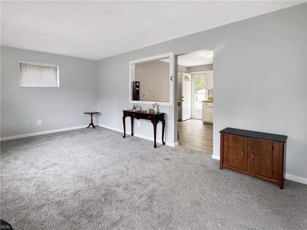 Hampton, Virginia 23666, United States, 3 Bedrooms Bedrooms, ,1 BathroomBathrooms,Residential,Active,232527