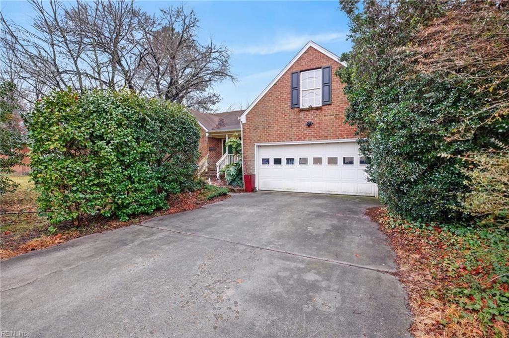 Photo of 1117 Southern Boulevard, Virginia Beach, VA 23451 (MLS # 10621028)