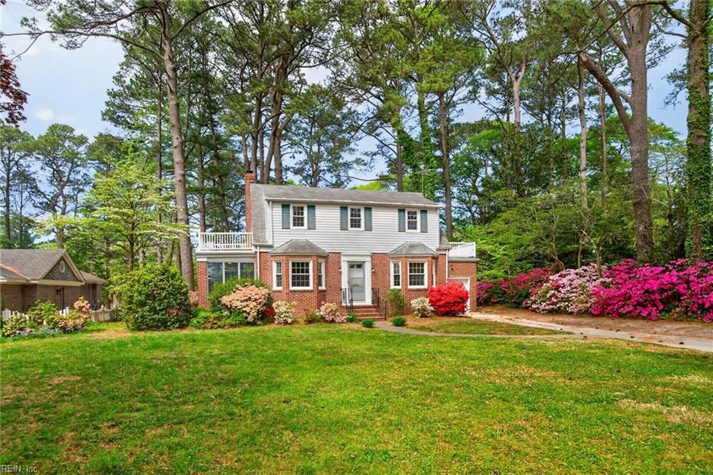 Photo of 433 Hariton Court, Norfolk, VA 23505 (MLS # 10630381)