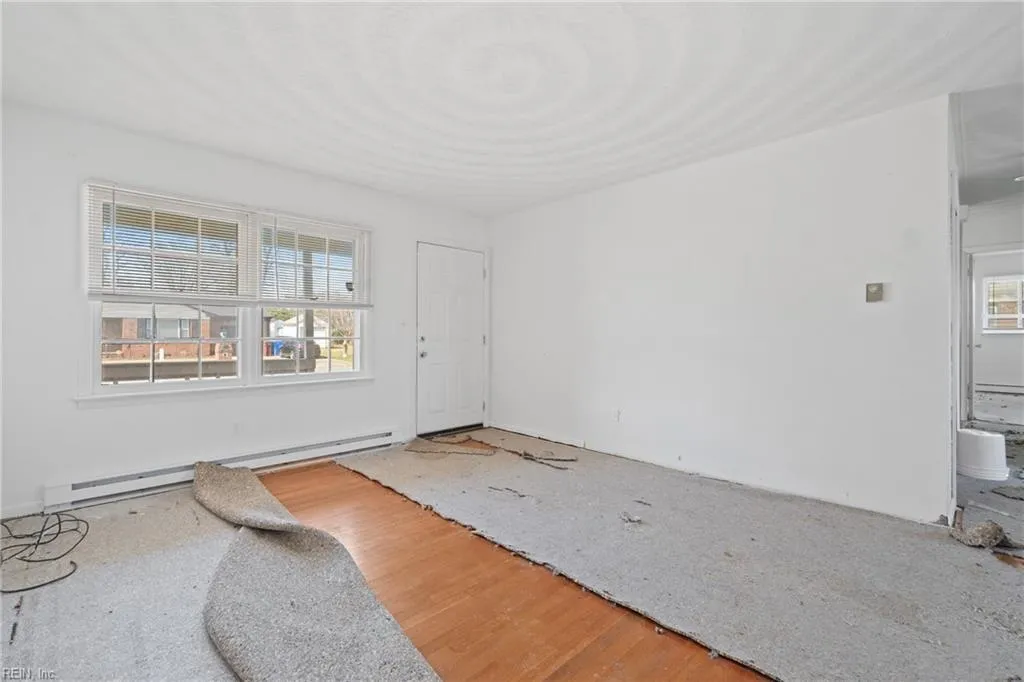 Chesapeake, Virginia 23324, United States, 3 Bedrooms Bedrooms, ,2 BathroomsBathrooms,Residential,Pending,84948