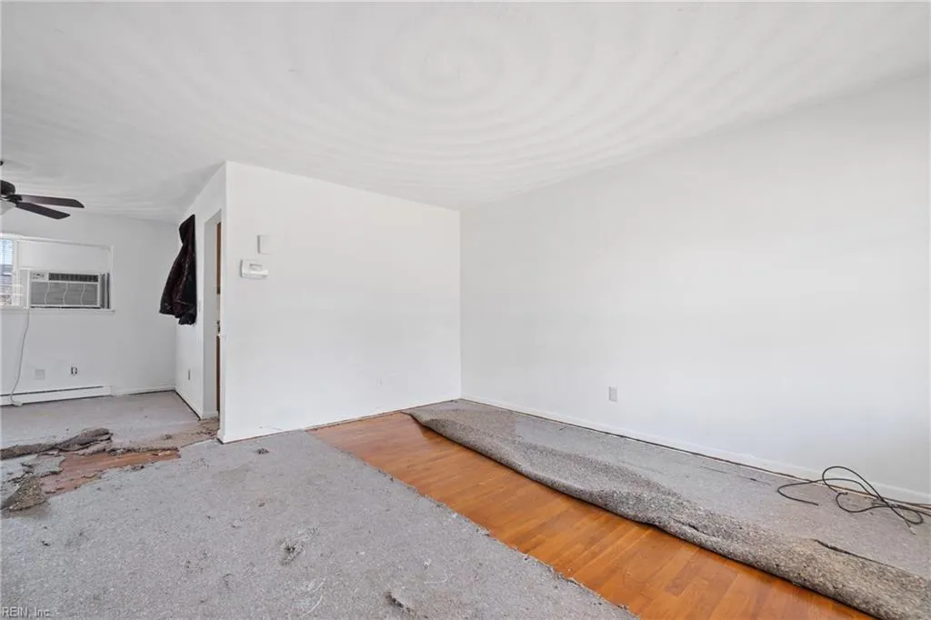 Chesapeake, Virginia 23324, United States, 3 Bedrooms Bedrooms, ,2 BathroomsBathrooms,Residential,Pending,84948