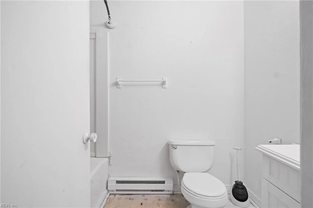 Chesapeake, Virginia 23324, United States, 3 Bedrooms Bedrooms, ,2 BathroomsBathrooms,Residential,Pending,84948