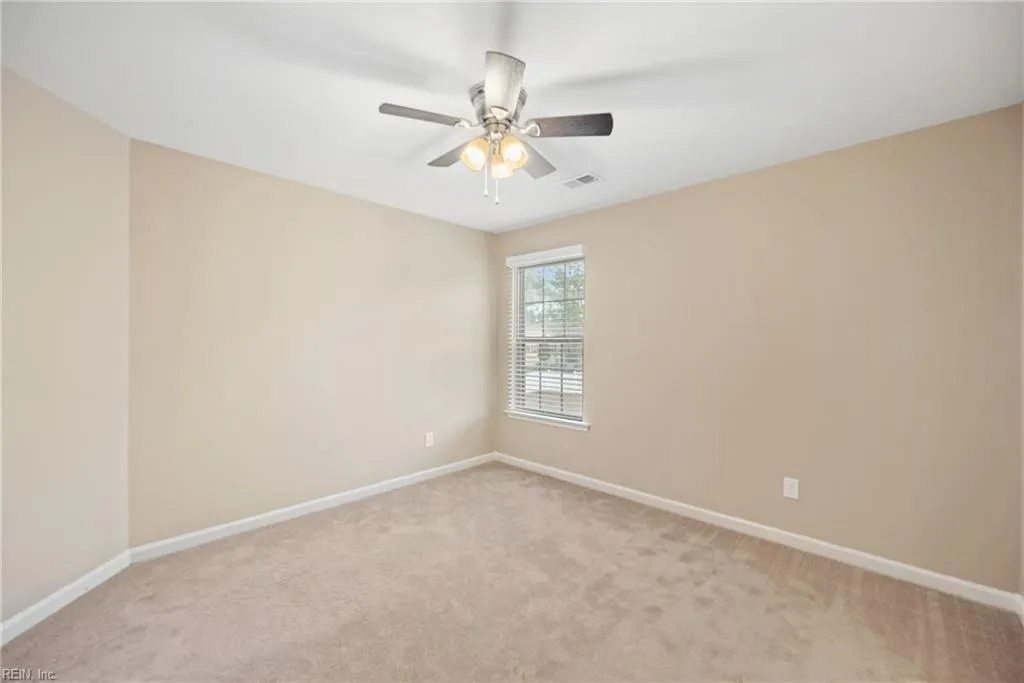 Suffolk, Virginia 23434, United States, 5 Bedrooms Bedrooms, ,5 BathroomsBathrooms,Residential,Pending,3781