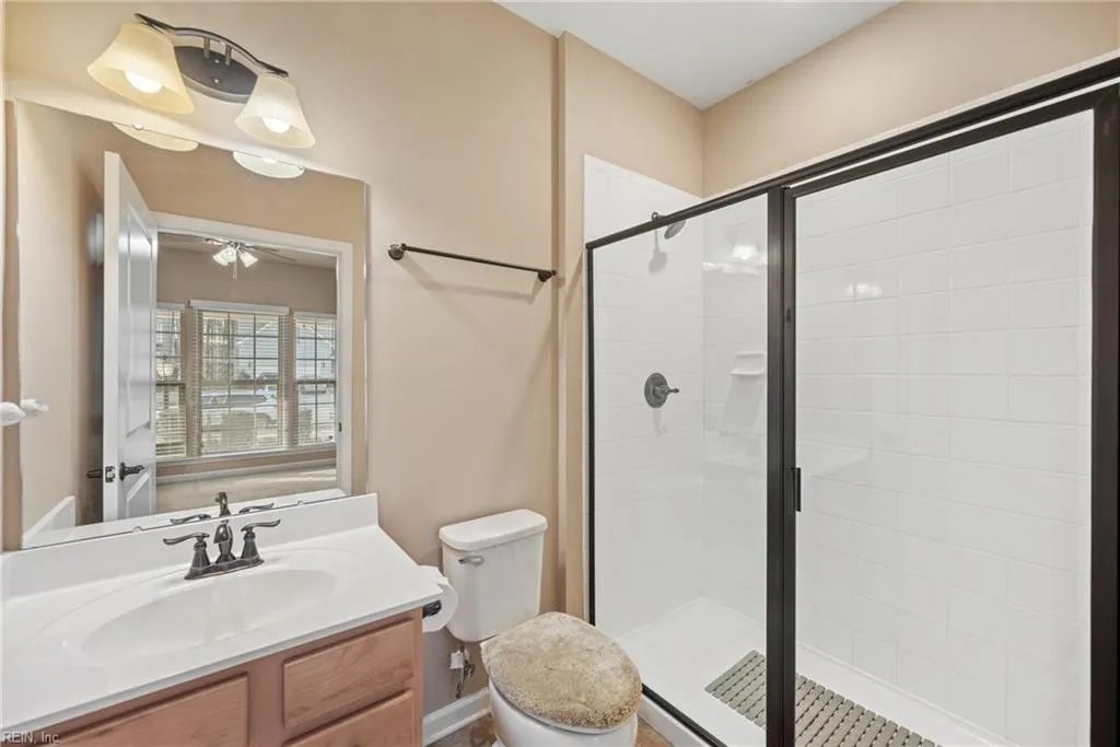 Suffolk, Virginia 23434, United States, 5 Bedrooms Bedrooms, ,5 BathroomsBathrooms,Residential,Pending,3781