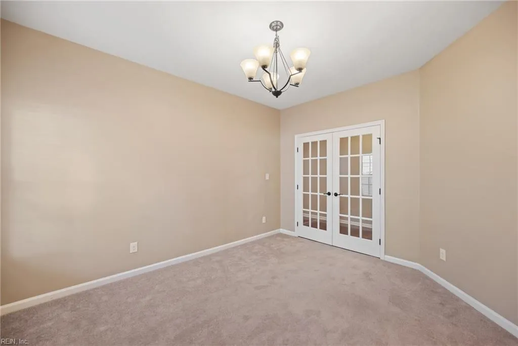 Suffolk, Virginia 23434, United States, 5 Bedrooms Bedrooms, ,5 BathroomsBathrooms,Residential,Pending,3781