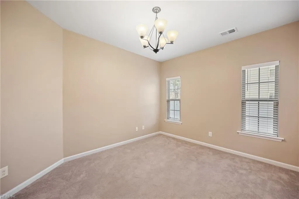 Suffolk, Virginia 23434, United States, 5 Bedrooms Bedrooms, ,5 BathroomsBathrooms,Residential,Pending,3781