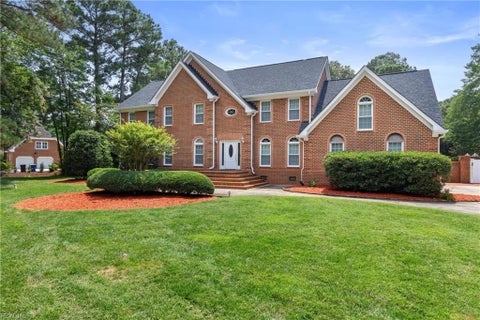 Photo of 641 Ravenwoods Drive, Chesapeake, VA 23322 (MLS # 10651679)