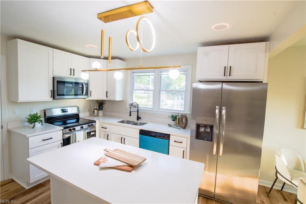 Photo of 2011 Columbus Avenue, Portsmouth, VA 23704 (MLS # 10634893)