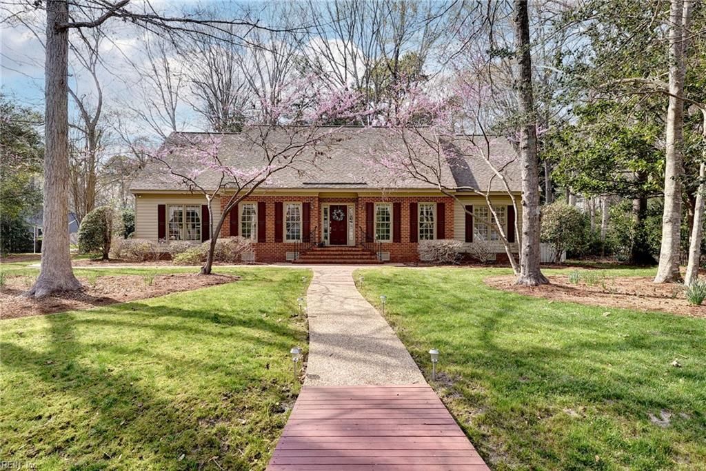 Photo of 111 Swinley Forest, Williamsburg, VA 23188 (MLS # 10626851)