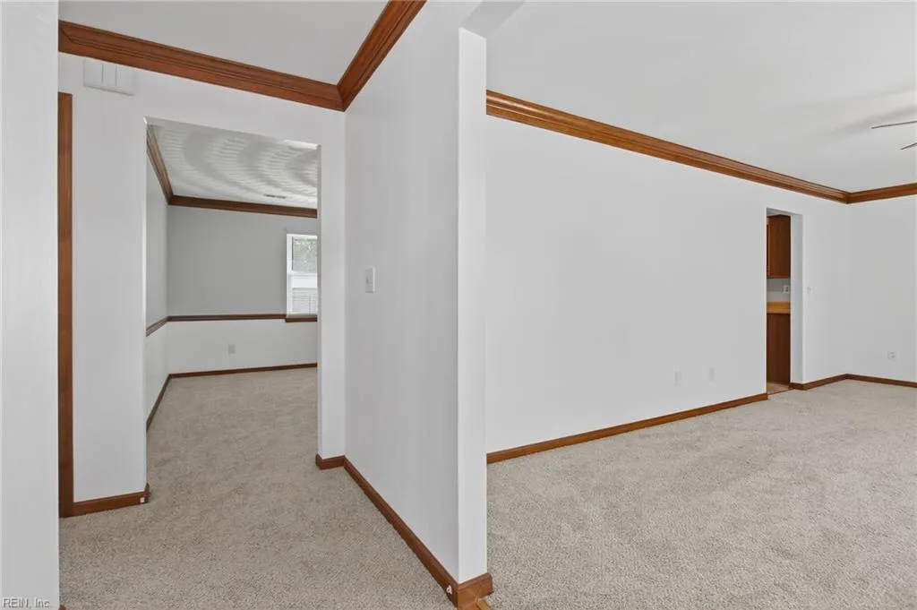 Chesapeake, Virginia 23320, United States, 4 Bedrooms Bedrooms, ,2 BathroomsBathrooms,Residential,Active,220926