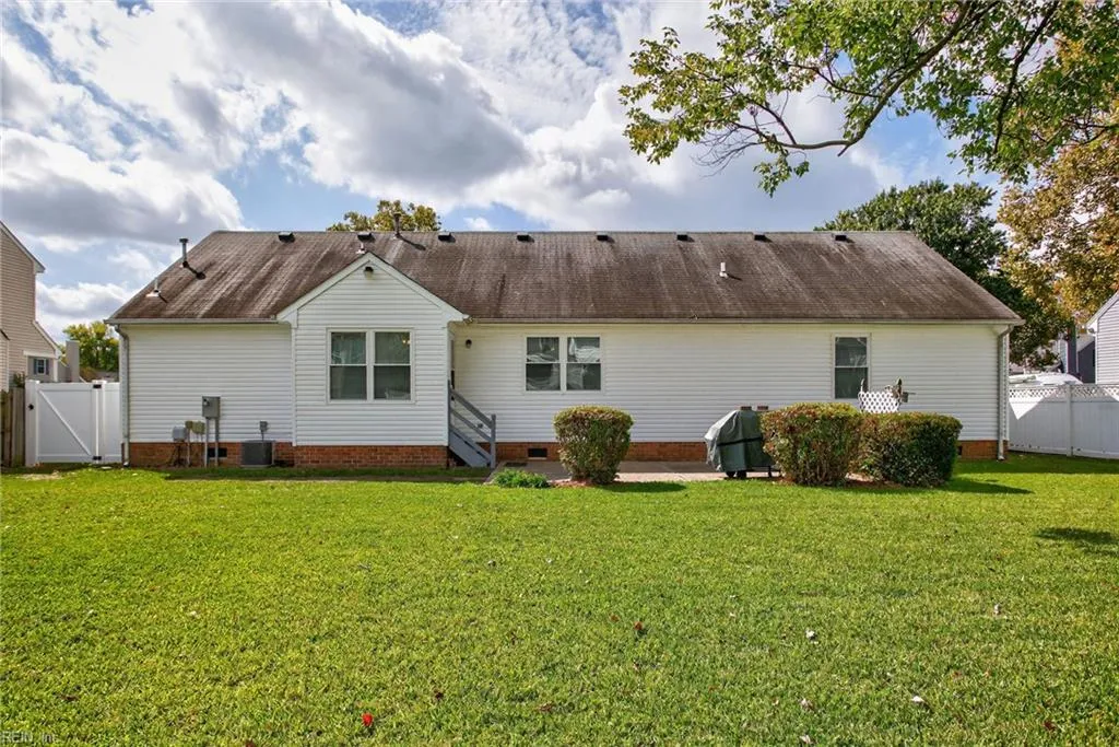 Chesapeake, Virginia 23320, United States, 4 Bedrooms Bedrooms, ,2 BathroomsBathrooms,Residential,Active,220926