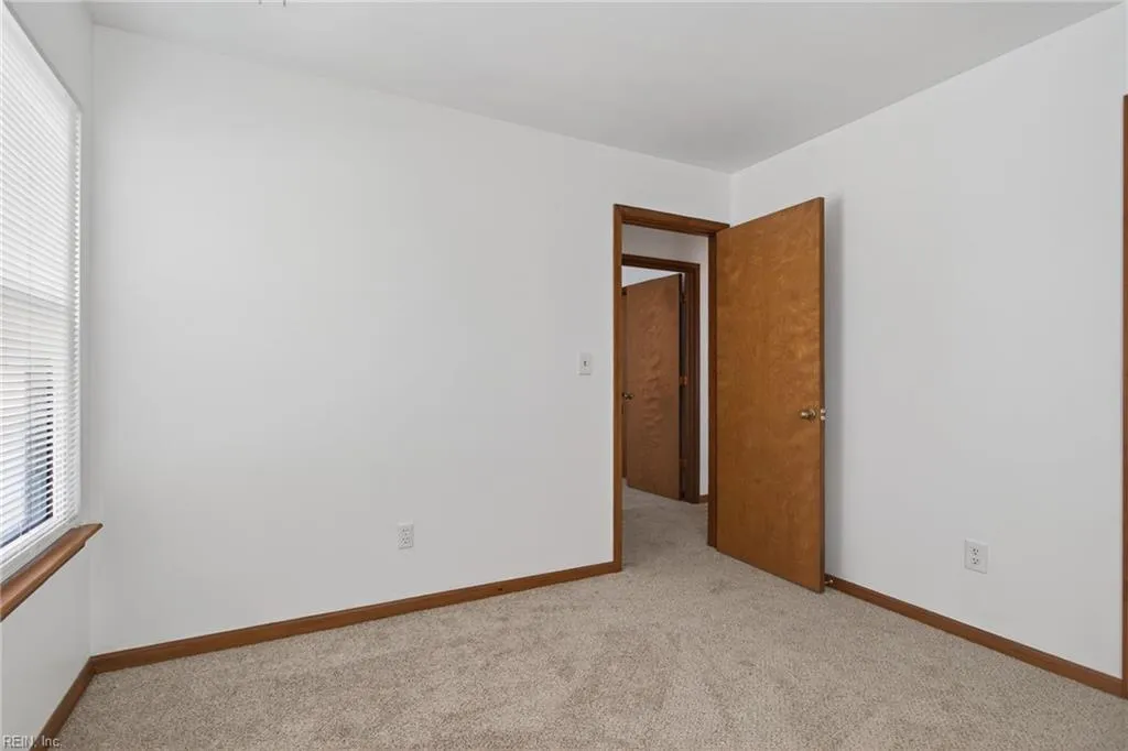 Chesapeake, Virginia 23320, United States, 4 Bedrooms Bedrooms, ,2 BathroomsBathrooms,Residential,Active,220926