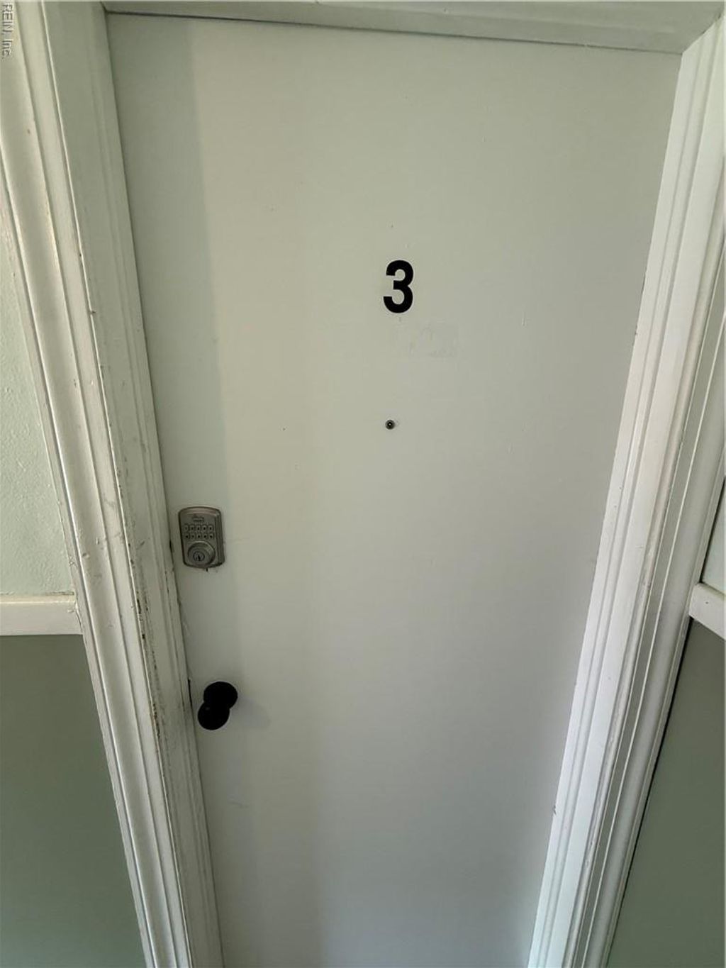 Photo of 1223 redgate Avenue #3, Norfolk, VA 23507 (MLS # 10629655)