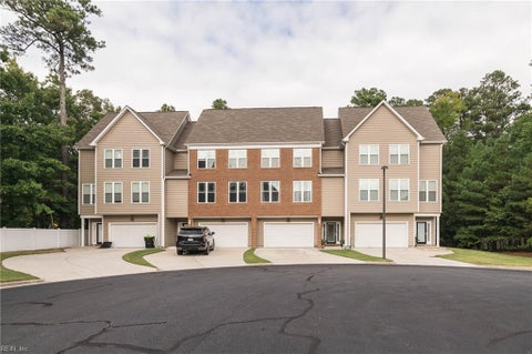 Photo of 935 Eastfield Lane, Newport News, VA 23602 (MLS # 10658116)