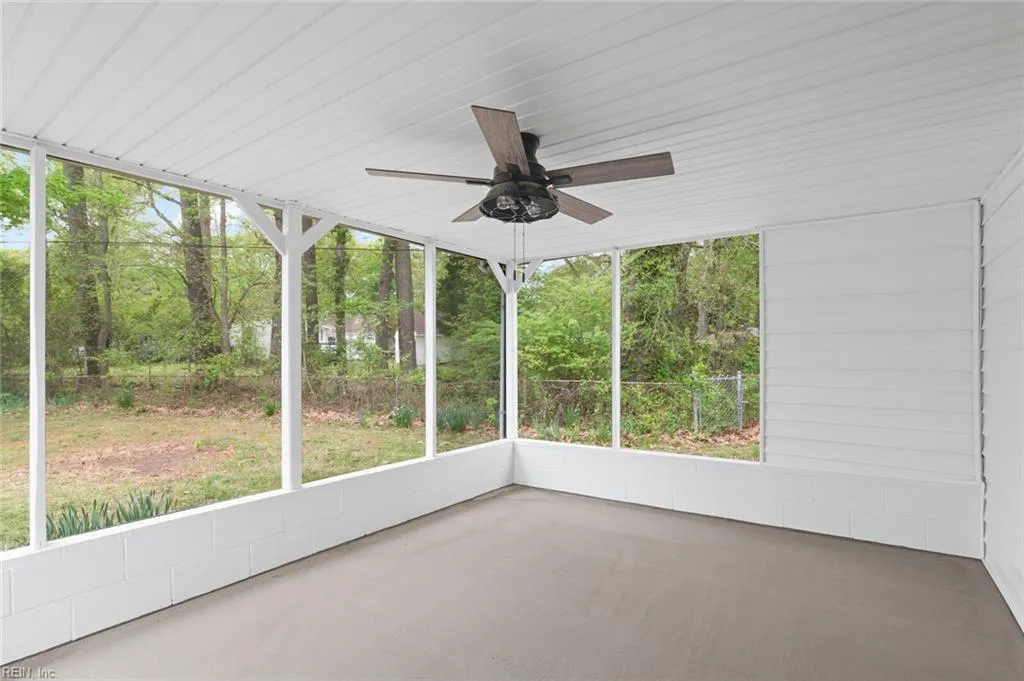 Hampton, Virginia 23669, United States, 3 Bedrooms Bedrooms, ,2 BathroomsBathrooms,Residential,Pending,110598