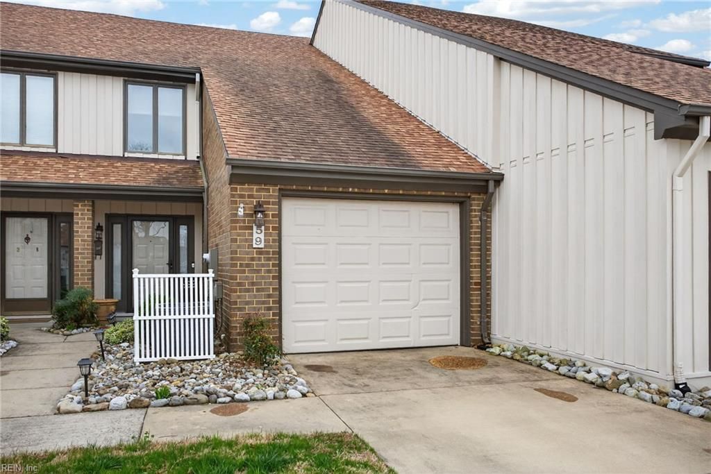 Photo of 59 Sandie Point Lane, Portsmouth, VA 23701 (MLS # 10624731)