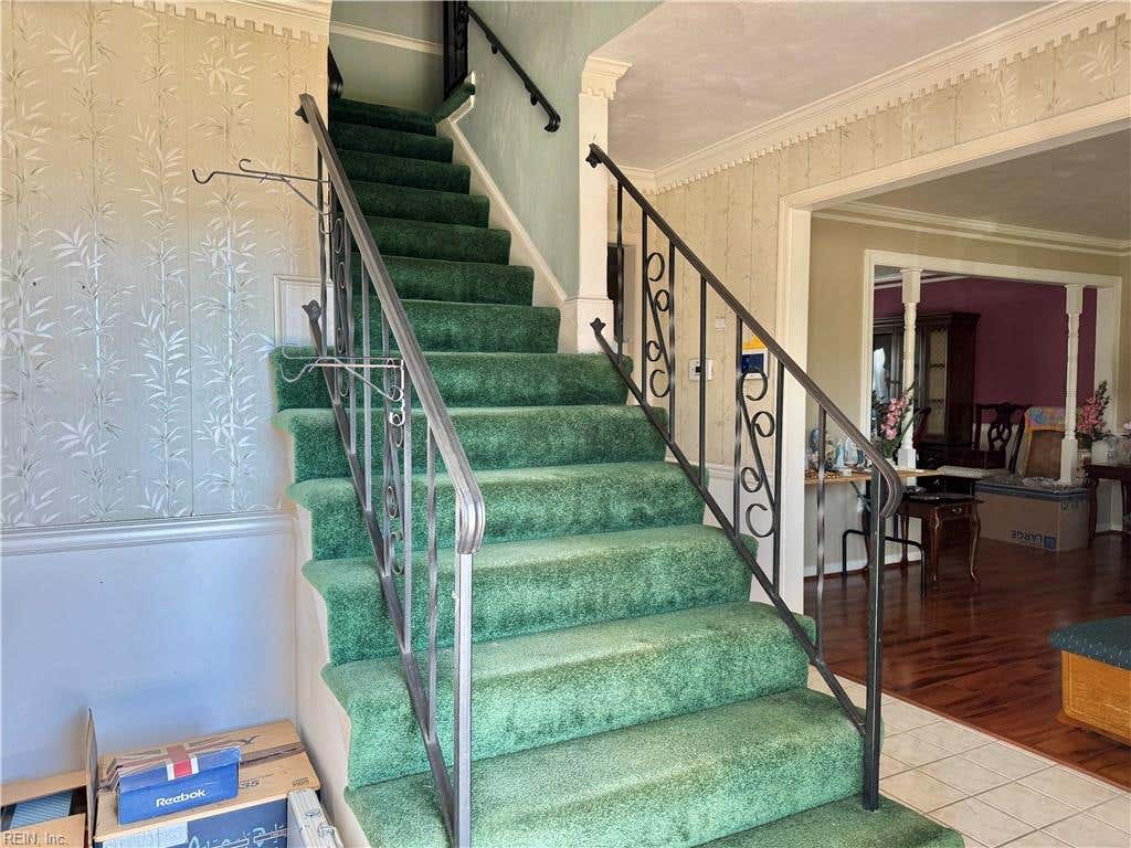 Photo of 3704 Summer Place, Virginia Beach, VA 23453 (MLS # 10624040)