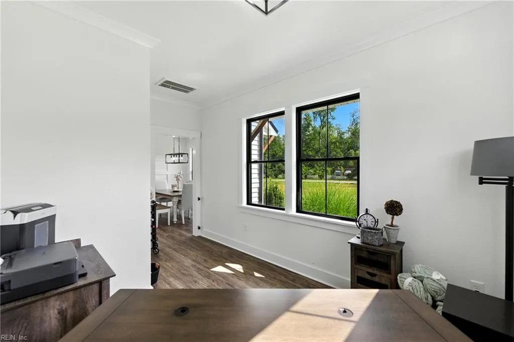 Chesapeake, Virginia 23322, United States, 4 Bedrooms Bedrooms, ,4 BathroomsBathrooms,Residential,Pending,180345