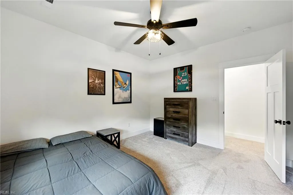 Chesapeake, Virginia 23322, United States, 4 Bedrooms Bedrooms, ,4 BathroomsBathrooms,Residential,Pending,180345