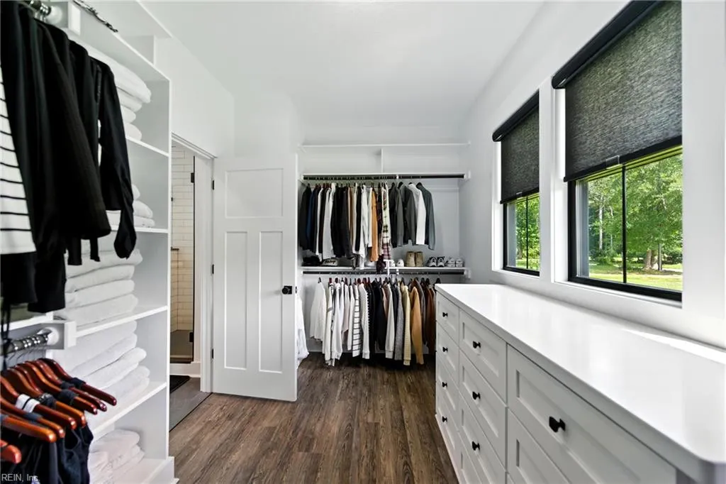 Chesapeake, Virginia 23322, United States, 4 Bedrooms Bedrooms, ,4 BathroomsBathrooms,Residential,Pending,180345