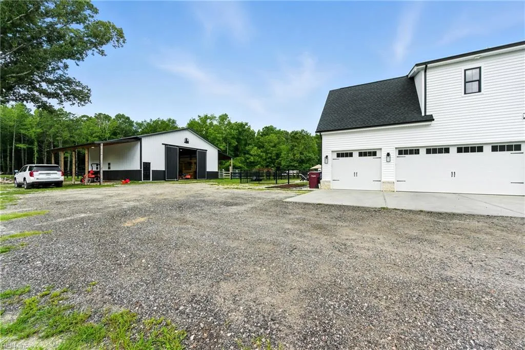 Chesapeake, Virginia 23322, United States, 4 Bedrooms Bedrooms, ,4 BathroomsBathrooms,Residential,Pending,180345