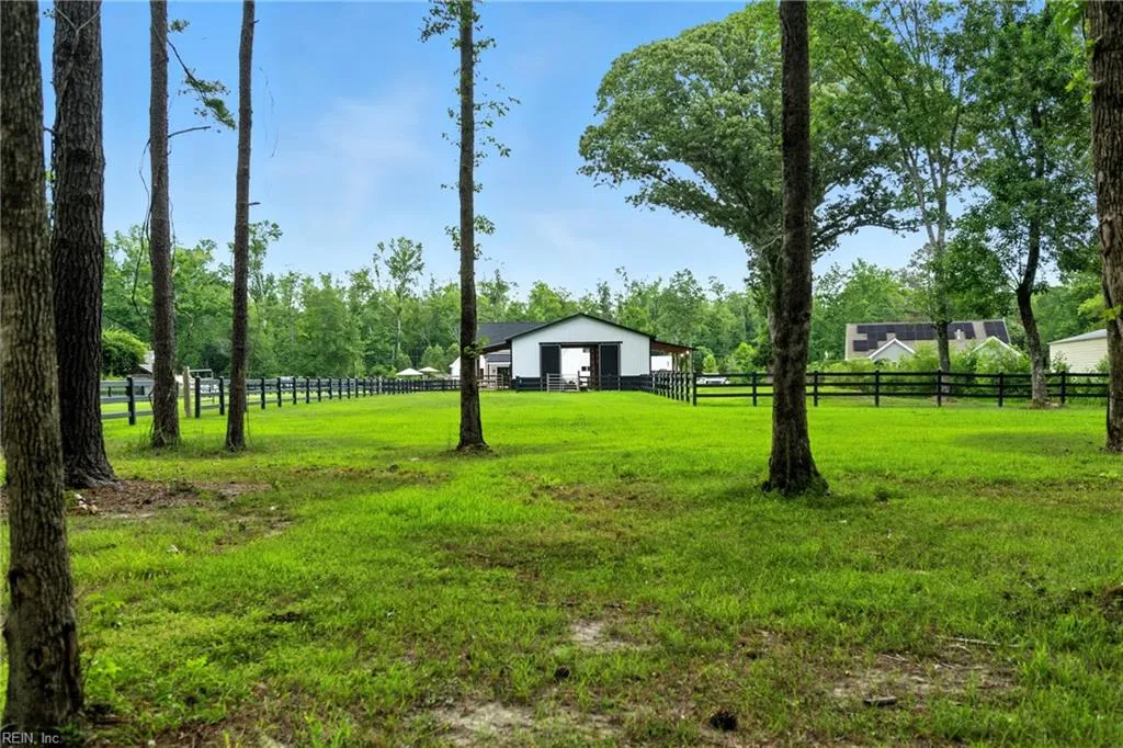 Chesapeake, Virginia 23322, United States, 4 Bedrooms Bedrooms, ,4 BathroomsBathrooms,Residential,Pending,180345