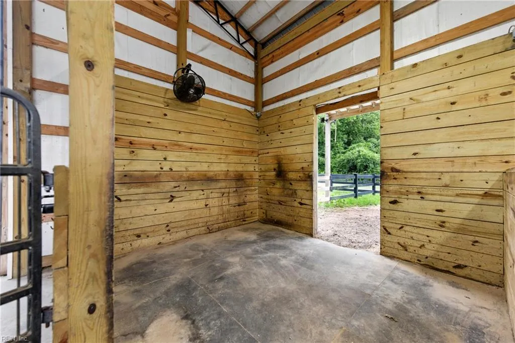 Chesapeake, Virginia 23322, United States, 4 Bedrooms Bedrooms, ,4 BathroomsBathrooms,Residential,Pending,180345