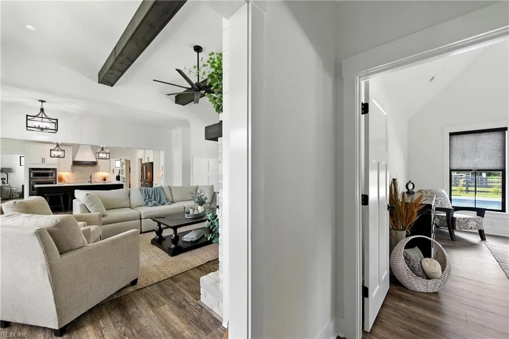 Chesapeake, Virginia 23322, United States, 4 Bedrooms Bedrooms, ,4 BathroomsBathrooms,Residential,Pending,180345