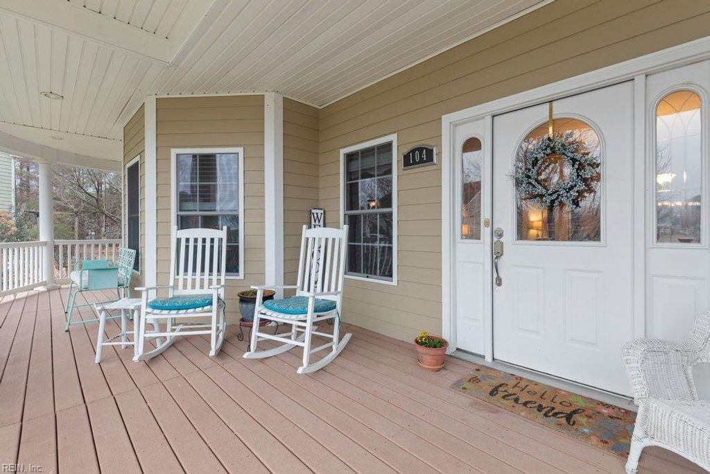 Photo of 104 Egret Cove, Moyock, NC 27958 (MLS # 10621038)