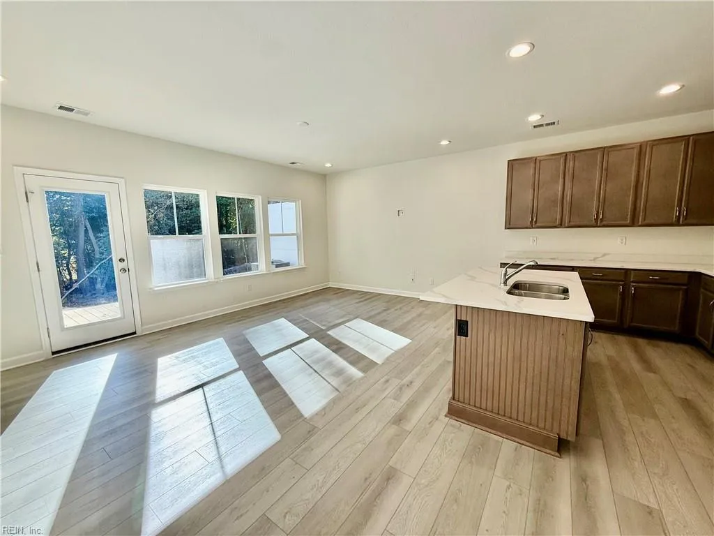 Suffolk, Virginia 23435, United States, 3 Bedrooms Bedrooms, ,3 BathroomsBathrooms,Residential,Active,237848