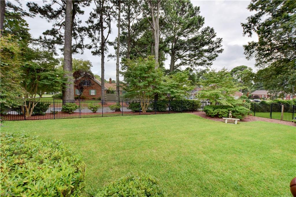 4412 Carlton CT