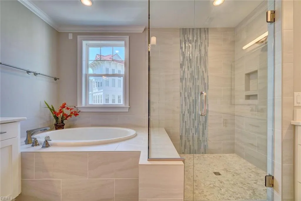 Virginia Beach, Virginia 23451, United States, 3 Bedrooms Bedrooms, ,3 BathroomsBathrooms,Residential,Active,228663