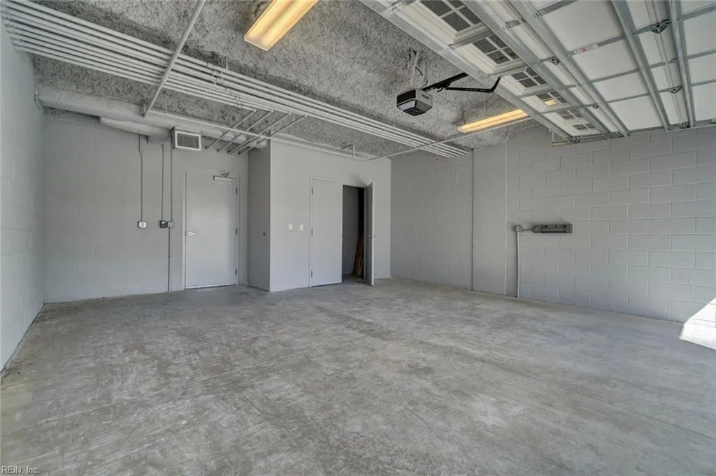 Virginia Beach, Virginia 23451, United States, 3 Bedrooms Bedrooms, ,3 BathroomsBathrooms,Residential,Active,228663