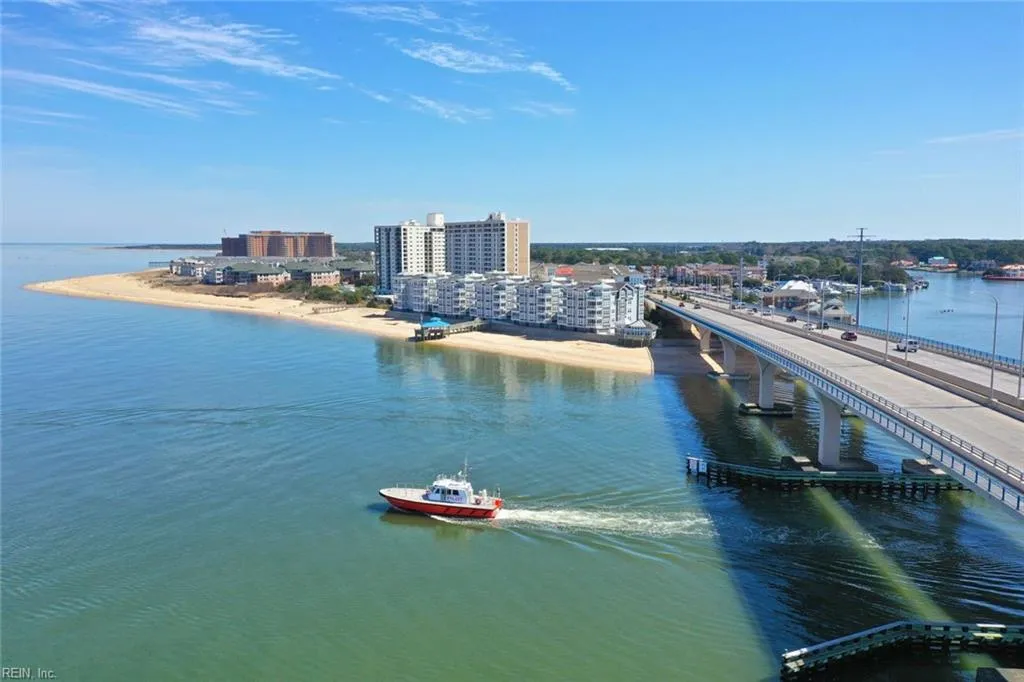 Virginia Beach, Virginia 23451, United States, 3 Bedrooms Bedrooms, ,3 BathroomsBathrooms,Residential,Active,228663
