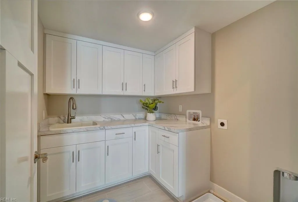 Virginia Beach, Virginia 23451, United States, 3 Bedrooms Bedrooms, ,3 BathroomsBathrooms,Residential,Active,228663