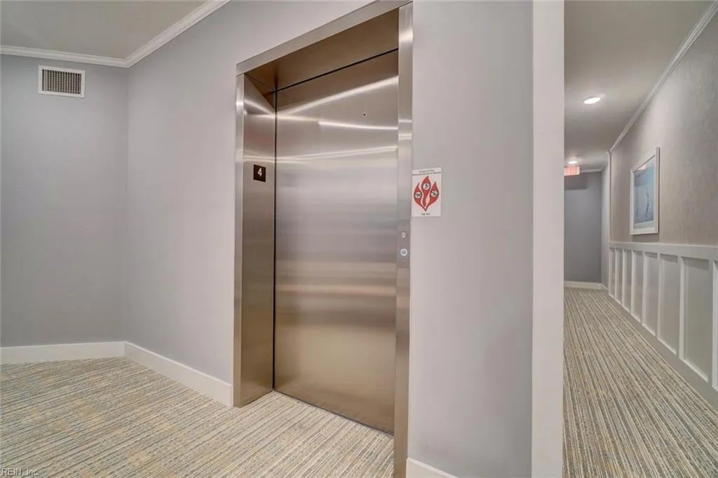 Virginia Beach, Virginia 23451, United States, 3 Bedrooms Bedrooms, ,3 BathroomsBathrooms,Residential,Active,228663