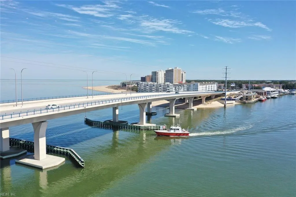 Virginia Beach, Virginia 23451, United States, 3 Bedrooms Bedrooms, ,3 BathroomsBathrooms,Residential,Active,228663