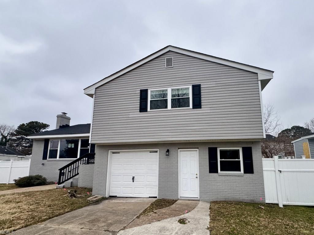 Photo of 2216 Deep Creek Boulevard, Portsmouth, VA 23704 (MLS # 10619087)