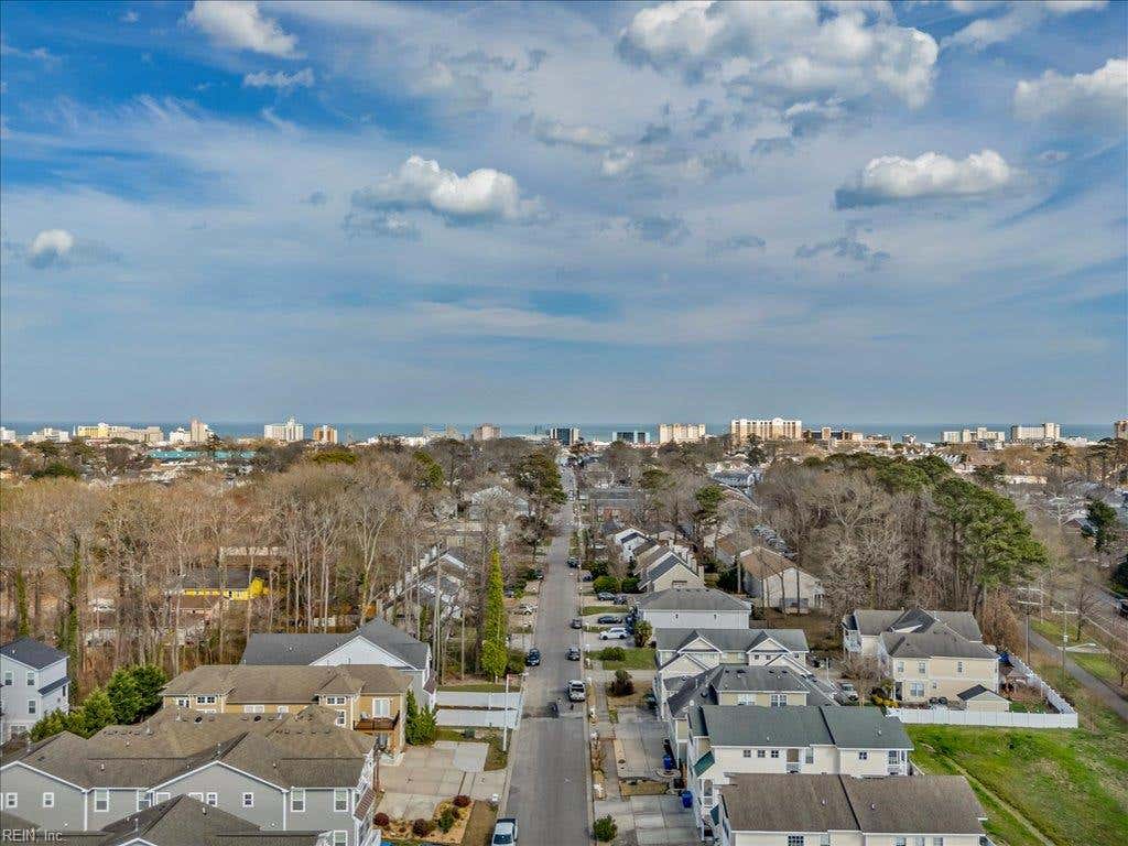 Photo of 903 12th Street, Virginia Beach, VA 23451 (MLS # 10647555)