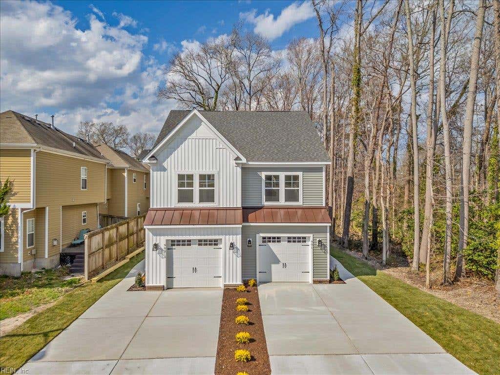 Photo of 903 12th Street, Virginia Beach, VA 23451 (MLS # 10647555)