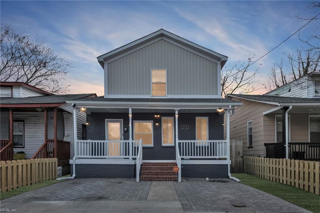 Photo of 3212 Lens Avenue, Norfolk, VA 23509 (MLS # 10623691)