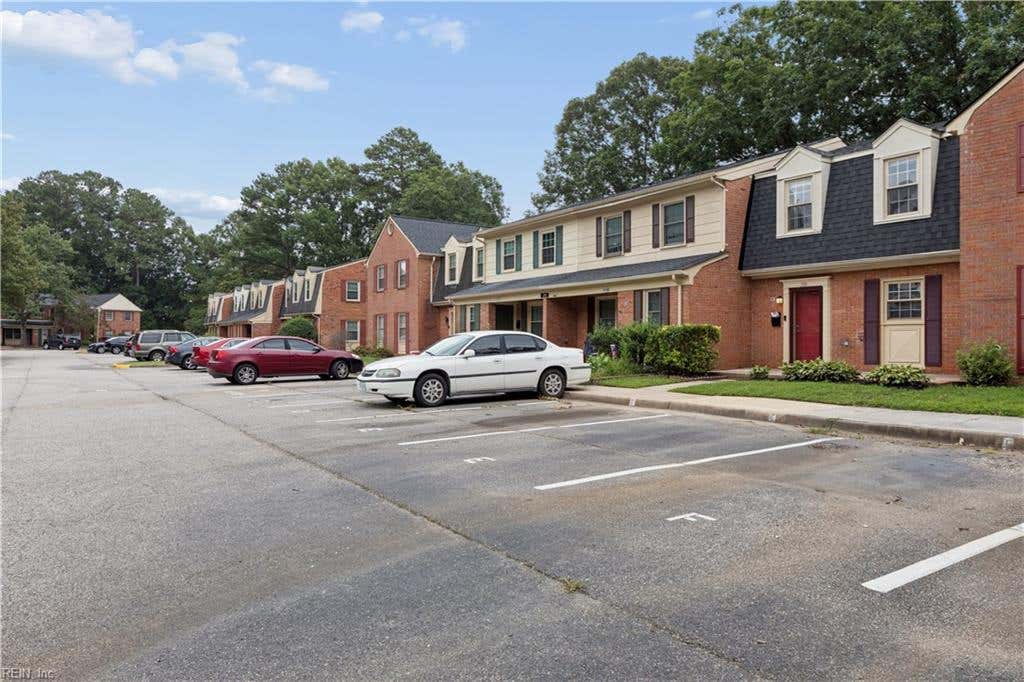Photo of 399 Deputy Lane #E, Newport News, VA 23608 (MLS # 10646546)