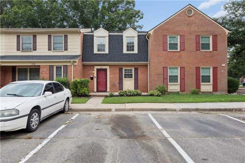 Photo of 399 Deputy Lane #E, Newport News, VA 23608 (MLS # 10646546)