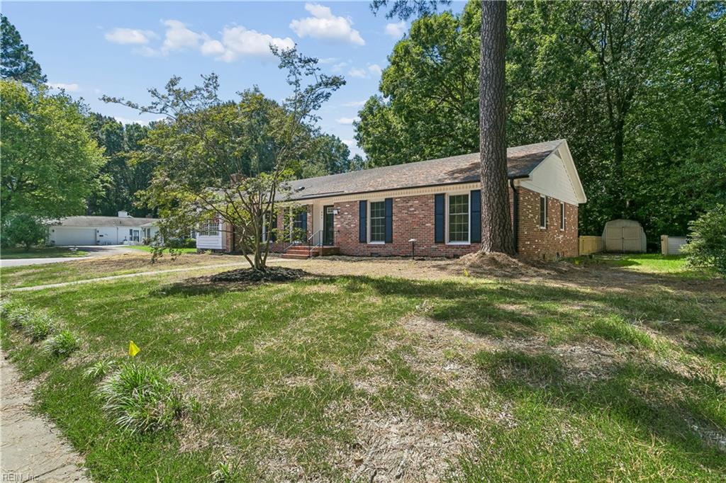Photo of 682 Village Green Parkway, Newport News, VA 23602 (MLS # 10651591)