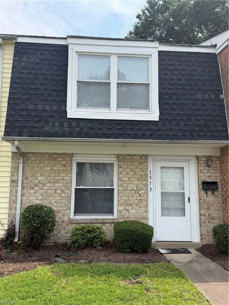 Photo of 1573 Darren Circle, Portsmouth, VA 23701 (MLS # 10648264)